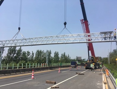永州永州门架标牌施工现场